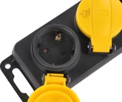 Stekkerdoos 4V - Ra - Ip44 -Kampeeruitrusting 550x460