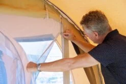 Karsten Tunneltent Opera 2400 - Beige -Kampeeruitrusting 59130 002