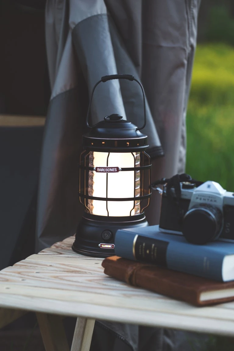 Barebones Forest Lantern Bronze 1-325 Lumen Usb 4 Barebones Forest Lantern Bronze 1-325 Lumen Usb - Afbeelding 4