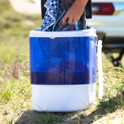 Mestic Wasmachine Mw-100 -Kampeeruitrusting Gimeg Mestic Wasmachine MW 100 in gebruik