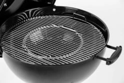 Weber Master-Touch Gbs E-5750 Black 15 Weber Master-Touch Gbs E-5750 Black -Kampeeruitrusting MASTER TOUCH GBS E 5750 BLK EU 5