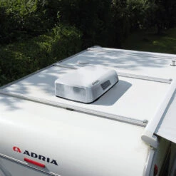 Mestic Dakairconditioner RTA-2600 -Kampeeruitrusting Mestic Dakairconditioner RTA 2600 8