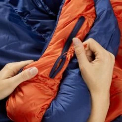 Rab Slaapzak Ascent 700 Ink Long 11 Rab Slaapzak Ascent 700 Ink Long -Kampeeruitrusting Rab slaapzak ascent 700 ink left zip dichtbij2Nq5SXB3P33tRv