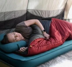 Exped Megamat LXW Cypress -Kampeeruitrusting exped megamat lxw cypress in tent