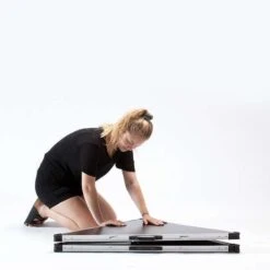 Isabella Opvouwbare Hoekkast 7 Isabella Opvouwbare Hoekkast -Kampeeruitrusting isabella opvouwbare hoekkast 4