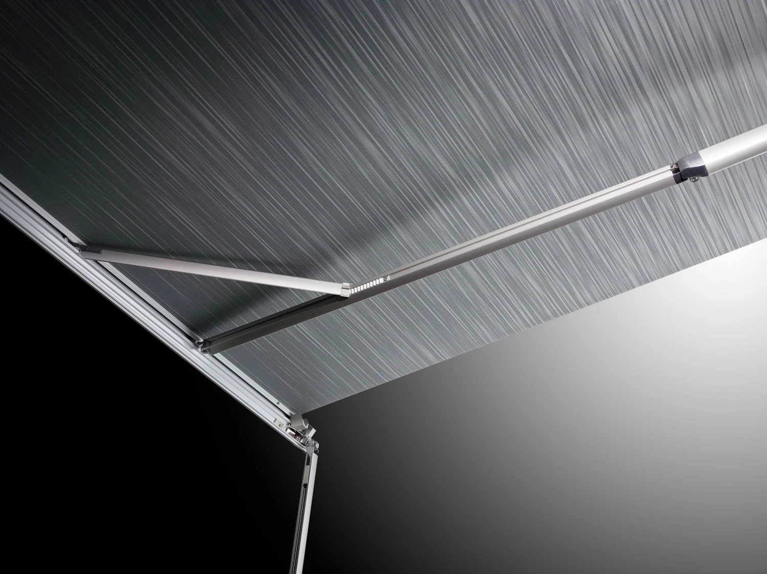 Thule 5200 Cassetteluifel Antraciet 5 Thule 5200 Cassetteluifel Antraciet - Afbeelding 5